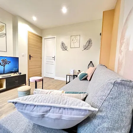 L'odyssee, A 5 Min De La Gare ~ Fibre + Parking * Poitiers