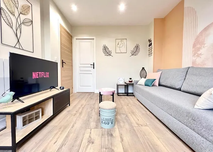 L'odyssee, A 5 Min De La Gare ~ Fibre + Parking Apartment